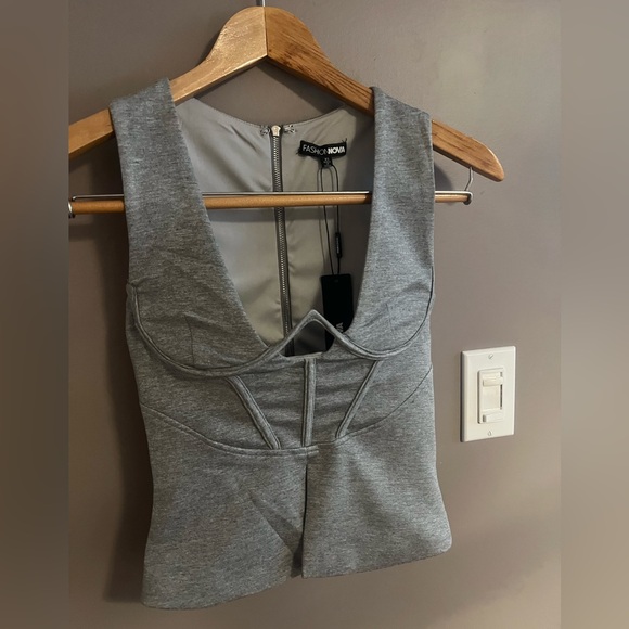 Brand New Fashion Nova top - Picture 3 of 4